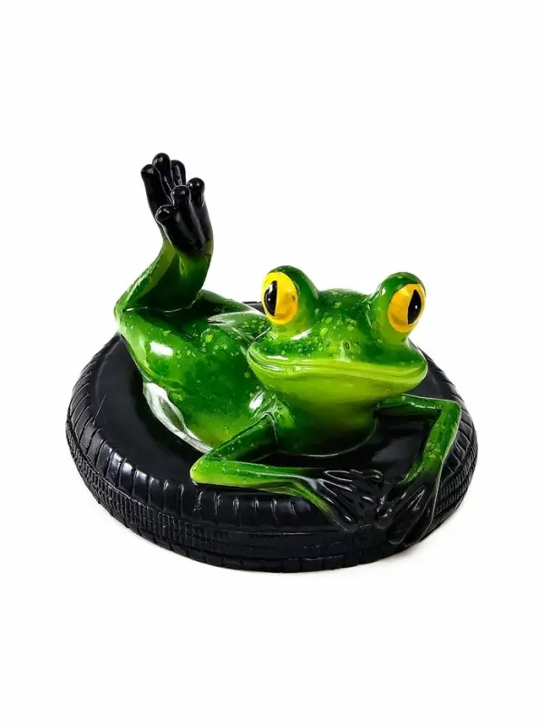 Садовая фигура из полистоуна &laquo;Лягушка на шине&raquo;, 14&times;13&times;9.5 см, плавающая