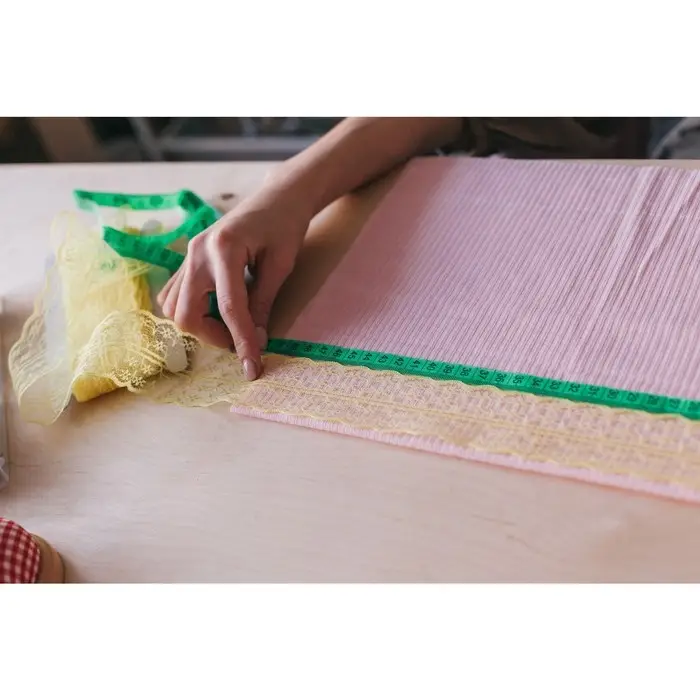 Сантиметровая лента портновская, 150 см (см/дюймы), цвет МИКС Сантиметровая лента портновская, 150 см (см/дюймы), цвет МИКС