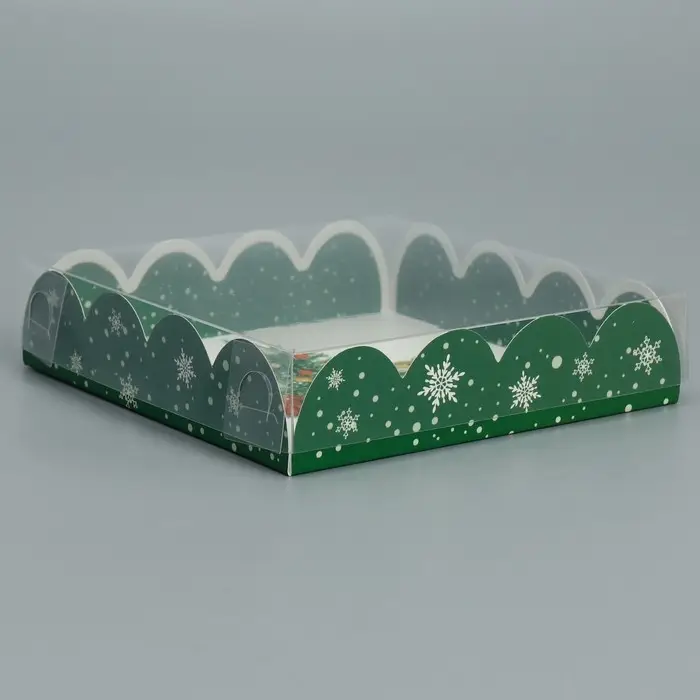 Коробка для кондитерских изделий с пластиковой крышкой «Зайчики», 13 х 13 х 3 см