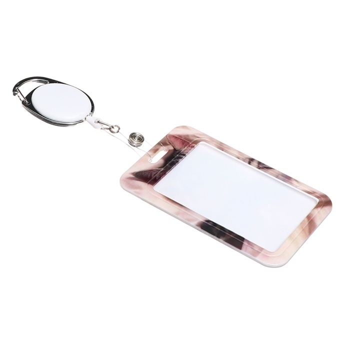 Бейдж-карман вертикальный внешний 110x68мм, внутренний 85x54мм, рулетка-карабин 60см, пластиковый  Бейдж-карман вертикальный внешний 110x68мм, внутренний 85x54мм, рулетка-карабин 60см, пластиковый "Котик".