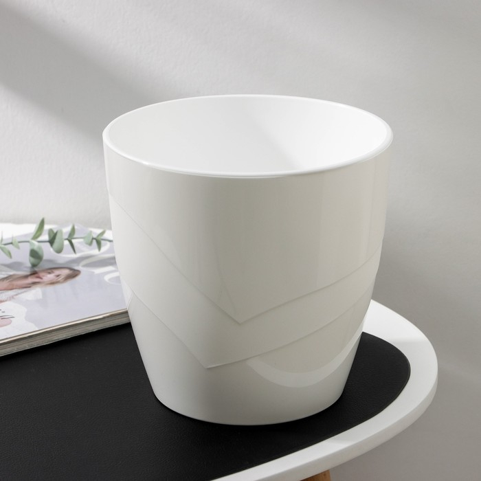 Кашпо для цветов со вставкой «Грация», 4,5 л, цвет белый Кашпо для цветов со вставкой «Грация», 4,5 л, цвет белый