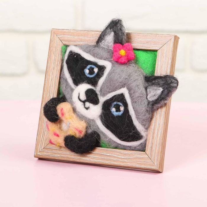 Валяние из шерсти. Объёмная картина «Енот», 10 х 10 см Валяние из шерсти. Объёмная картина «Енот», 10 х 10 см