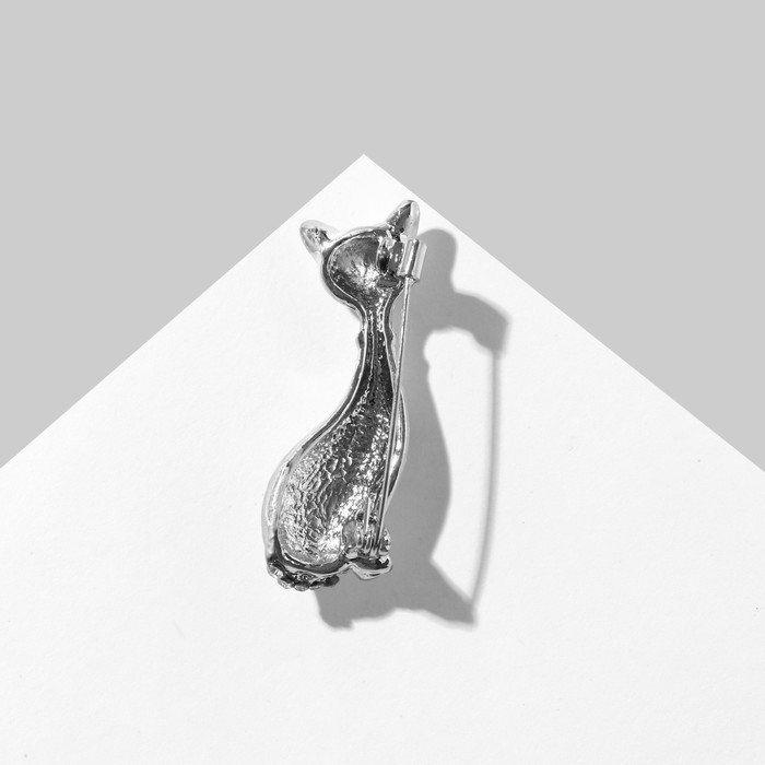 Брошь «Кошка», цвет белый в серебре Брошь «Кошка», цвет белый в серебре