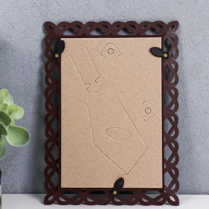 Фоторамка 10х15 см пластик L-7 орех (пластиковый экран) Фоторамка 10х15 см пластик L-7 орех (пластиковый экран)