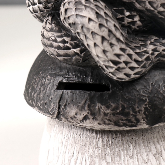 Новогодняя копилка  Новогодняя копилка "Змейка на грибе"  12х11х18 см