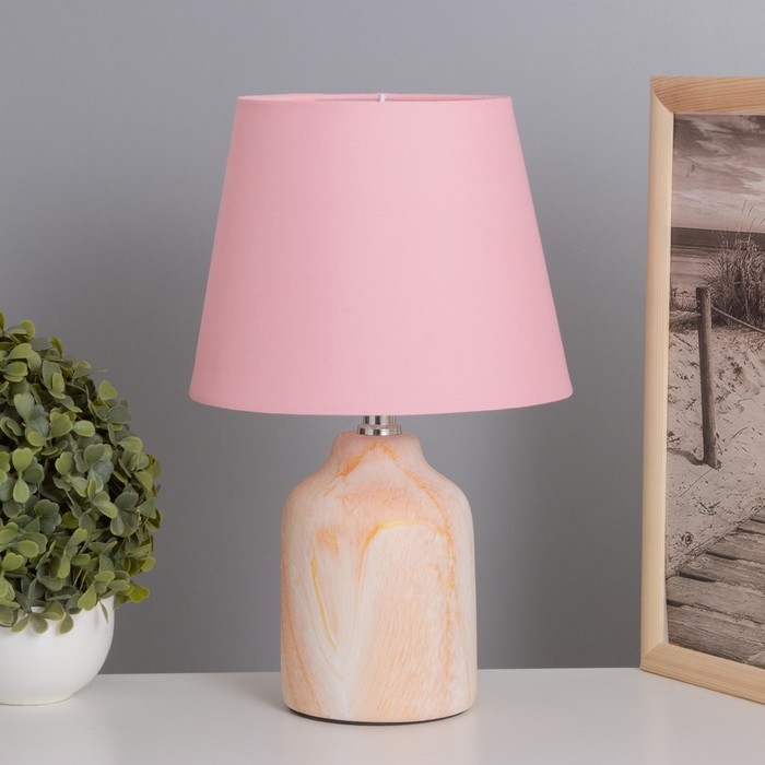 Лампа настольная Лампа настольная "Жаклин" 1х40Вт Е14 бежевый 20х20х32см