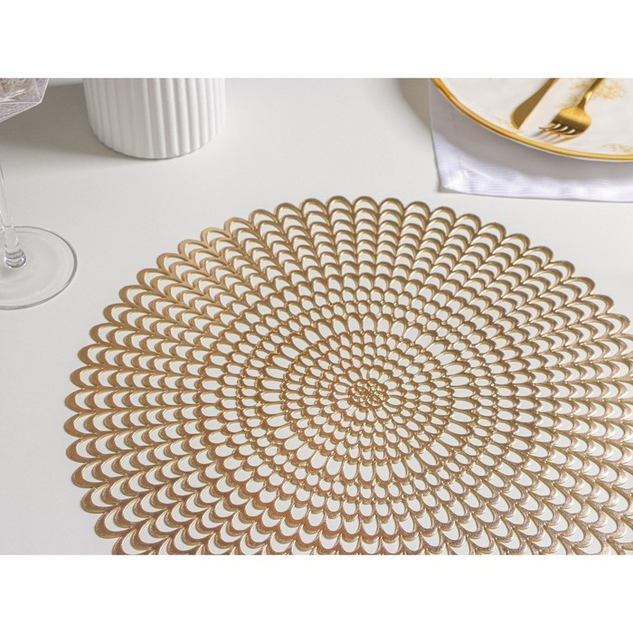 Салфетки сервировочные на стол Доляна «Солнечная», d=38 см, 4 шт, цвет золотой Салфетки сервировочные на стол Доляна «Солнечная», d=38 см, 4 шт, цвет золотой