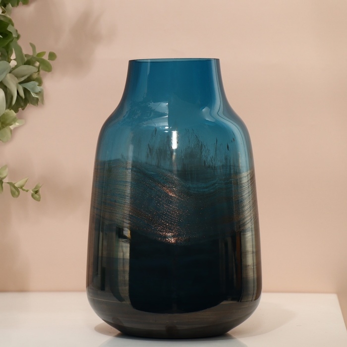 Ваза для цветов «Эльви» из цветного стекла 25 х 16 х 16 см Ваза для цветов «Эльви» из цветного стекла 25 х 16 х 16 см