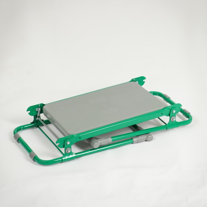 Скамейка-перевёртыш для дачи Nika складная 56х30х42.5 см, зелёная, до 100кг, для грядок Скамейка-перевёртыш для дачи Nika складная 56х30х42.5 см, зелёная, до 100кг, для грядок