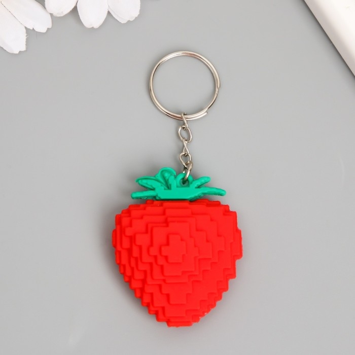 Брелок резина  Брелок резина "Клубничка" 4х5 см