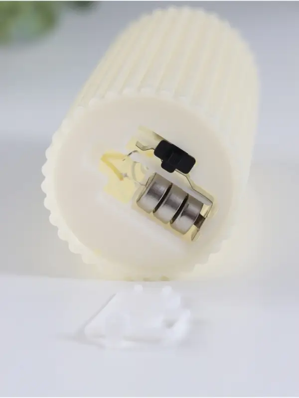 Светодиодная свеча, ночник LED RISALUX &laquo;Уют&raquo;, 3&times;AG13, белый, 5&times;5&times;11 см