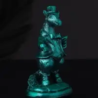 Фигура "Конь на пьедестале" 10 см, зеленый металлик