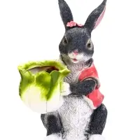 Фигурное кашпо 31 х 18 х 17 см "Зайчик с капустой"