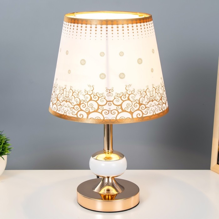 Настольная лампа с подсветкой "Ариэль" Е27 40Вт бело-золотой 21х21х34 см RISALUX