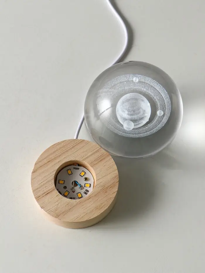 Сувенир стекло подсветка "Солнечная система" d=8 см подставка дерево, USB 8х8х9,5 см Сувенир стекло подсветка "Солнечная система" d=8 см подставка дерево, USB 8х8х9,5 см
