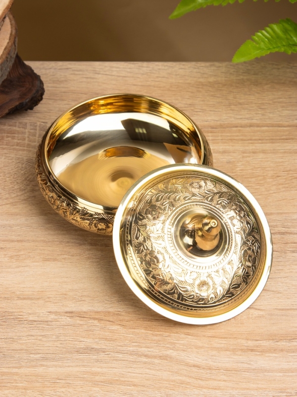 Сахарница "Золотая" латунь 13,5х13,5х9,5 см