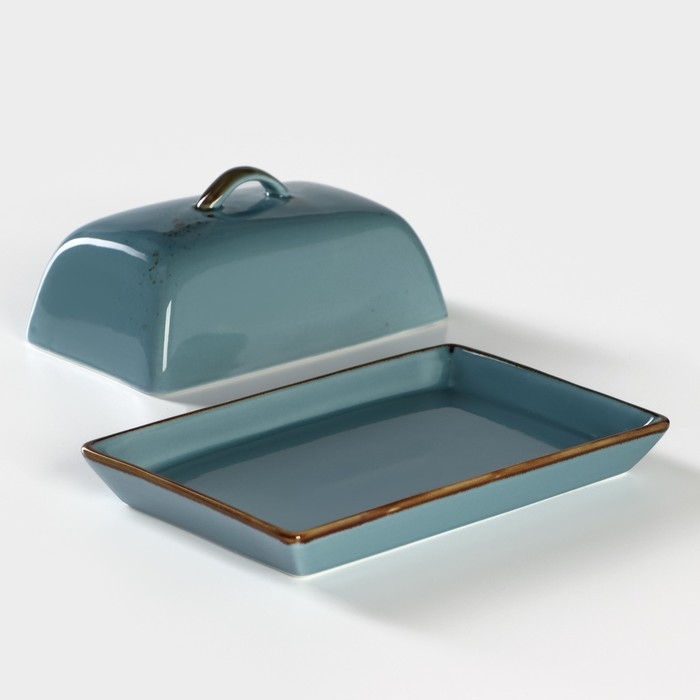 Маслёнка фарфоровая Magistro «Церера», 18×12 см, цвет голубой Маслёнка фарфоровая Magistro «Церера», 18×12 см, цвет голубой