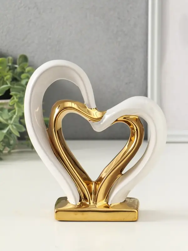 Сувенир керамика "Сплетённые сердца" белый с золотом 5,5х17,5х19,5 см