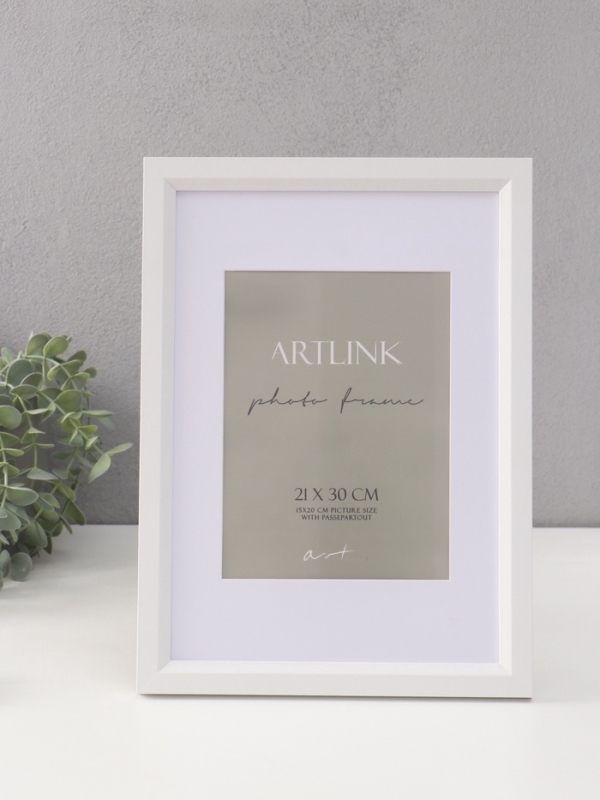 Фоторамка МДФ Фоторамка МДФ "Anna" 21х30 см, с паспарту (15х20 см), белый (пластиковый экран)