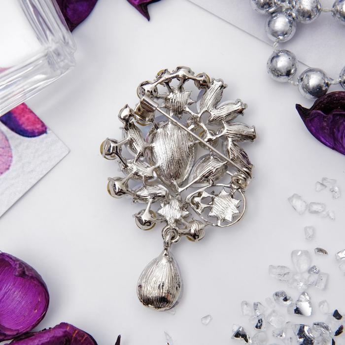 Брошь «Императрица» сияние, цвет радужный в серебре Брошь «Императрица» сияние, цвет радужный в серебре