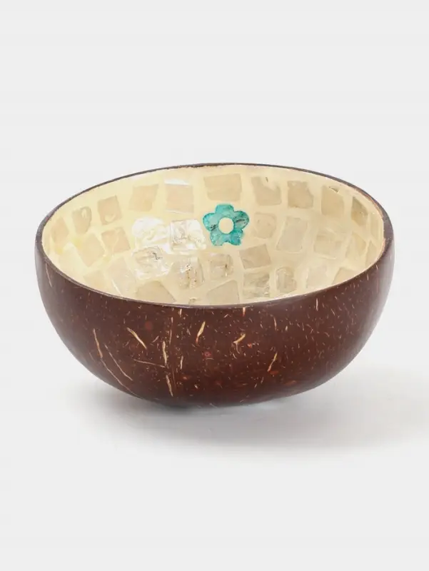 Чаша &laquo;Цветок&raquo;, 14&times;14&times;6 см, кокос