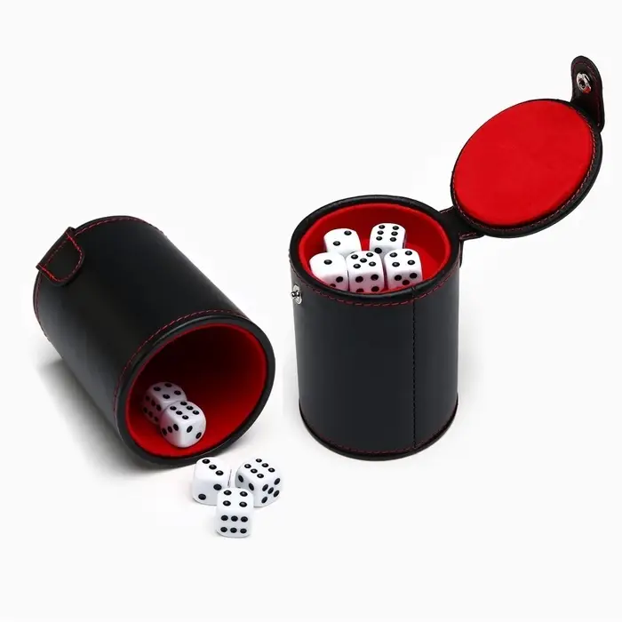 Кожаный стакан для игральных костей, 5 кубиков в комплекте, 7.9&times;10.2 см