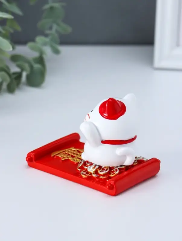 Сувенир полистоун подставка под телефон "Манэки-нэко с пожеланием" 5,8х8,5х6,5 см