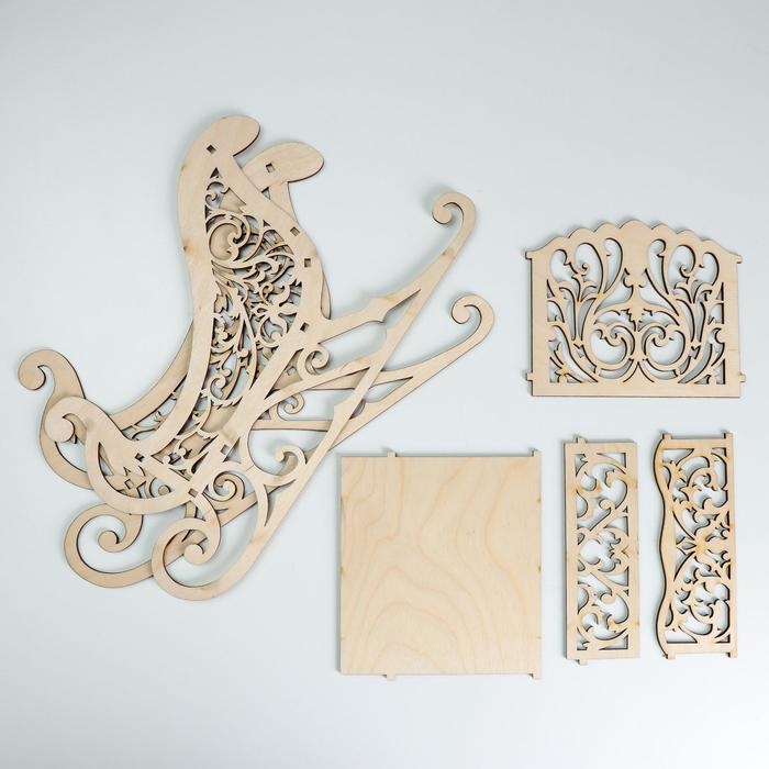 Шкатулка дерево для конфет  Шкатулка дерево для конфет "Новогодние Сани" (набор 6 деталей)  28,5х17х12 см