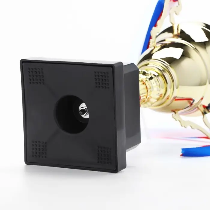 Кубок 185В, наградная фигура, золото, триколор, подставка пластик, 26 × 16 × 8,5 см. Кубок 185В, наградная фигура, золото, триколор, подставка пластик, 26 × 16 × 8,5 см.