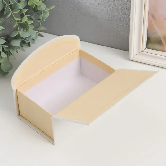 Шкатулка картон "Ромбы. Белая" 7х16,5х10,5 см