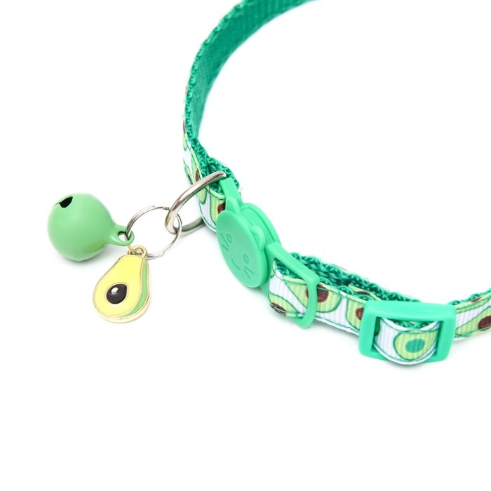 Ошейник текстильный Ошейник текстильный "Авокадо" с бубенчиком и подвеской, 19-32 х 1 см