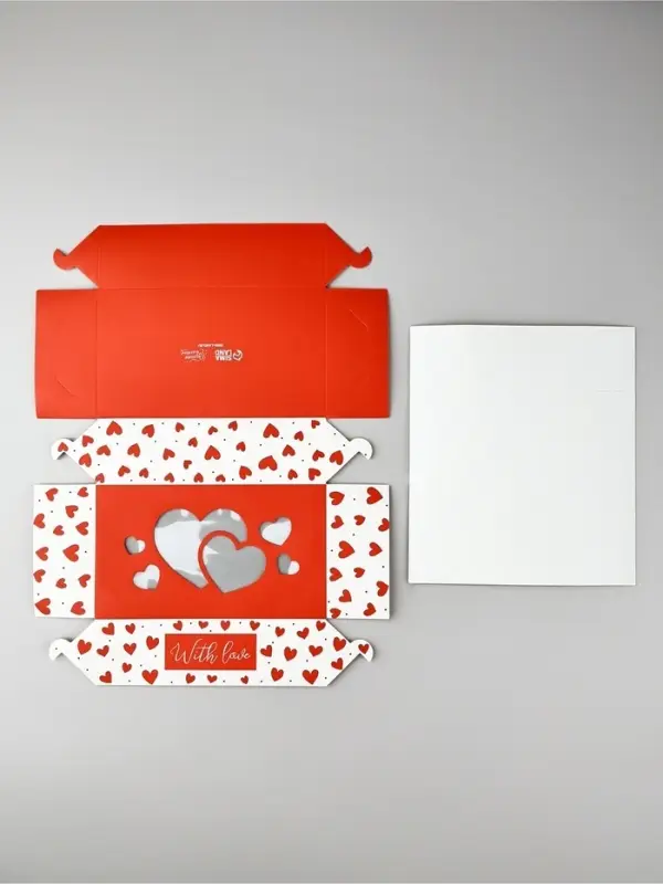 Кондитерская упаковка для макарун с окном, «С любовью», 11 х 19 х 5.5 см