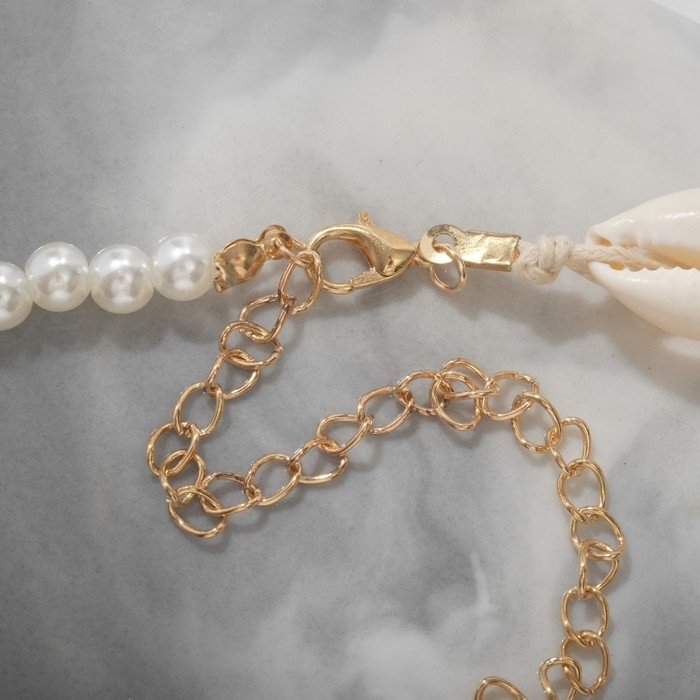 Чокер «Морская звезда», белый в золоте, 42 см