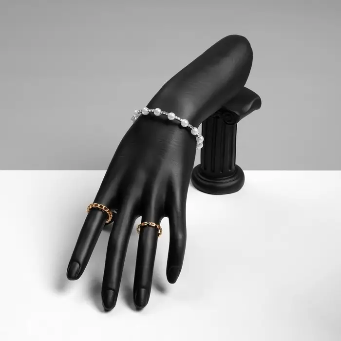 Подставка для украшений &laquo;QF. Рука&raquo;, 10.5&times;23.5&times;13 см, чёрная