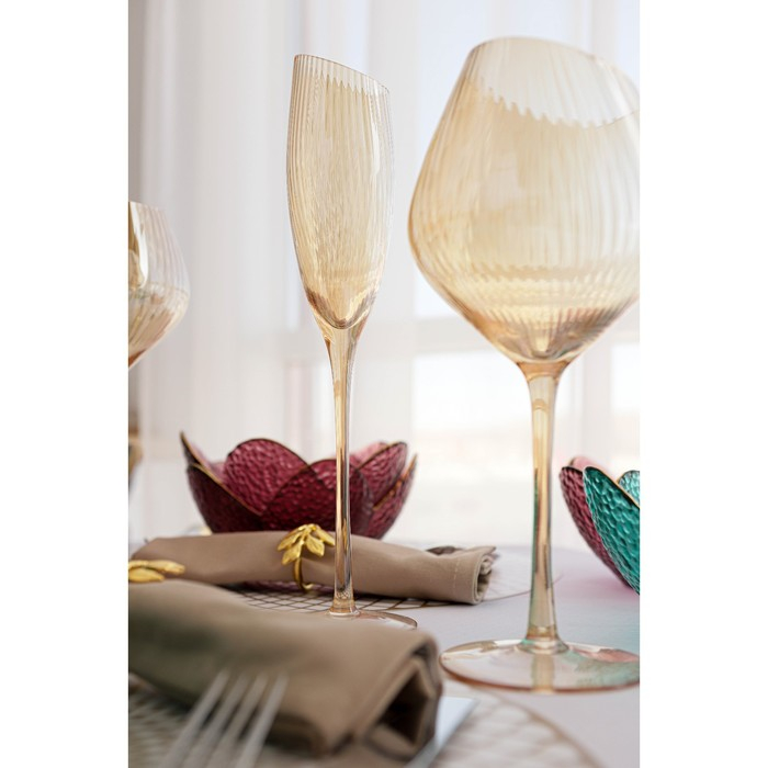 Салатник стеклянный фигурный «Цветок», 280 мл, 16×7,7 см Салатник стеклянный фигурный «Цветок», 280 мл, 16×7,7 см