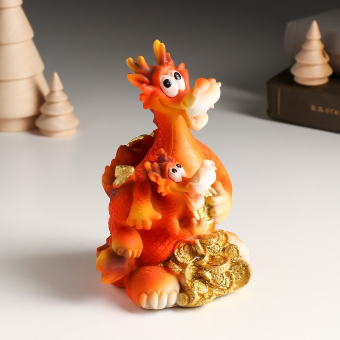 Копилка полистоун Копилка полистоун "Дракон с малышом, с золотыми монетами" 10,2х8,8х14 см