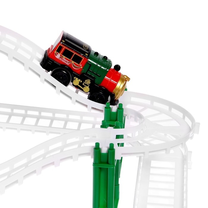 Железная дорога «Новогоднее приключение», с фигурками, 61 деталь Железная дорога «Новогоднее приключение», с фигурками, 61 деталь