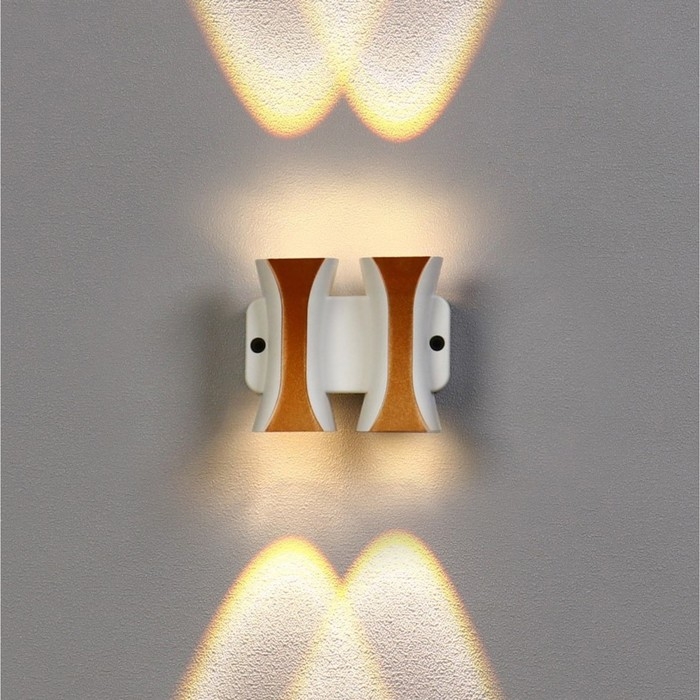 Светильник фасадный «Элегант», FSD-043, 4 Вт, 3000К, 2 луча, IP65, 220 В, пластик, белый Светильник фасадный «Элегант», FSD-043, 4 Вт, 3000К, 2 луча, IP65, 220 В, пластик, белый