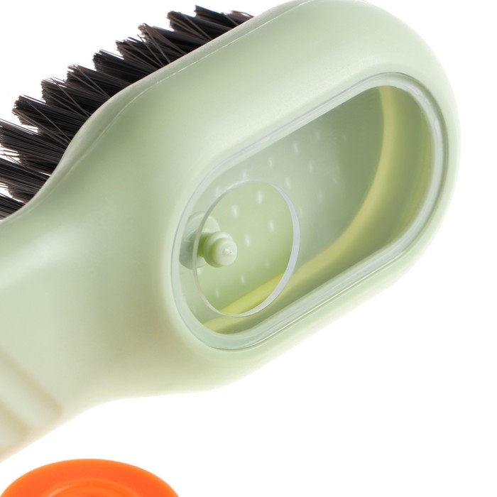 Щетка для чистки салона с дозатором Щетка для чистки салона с дозатором