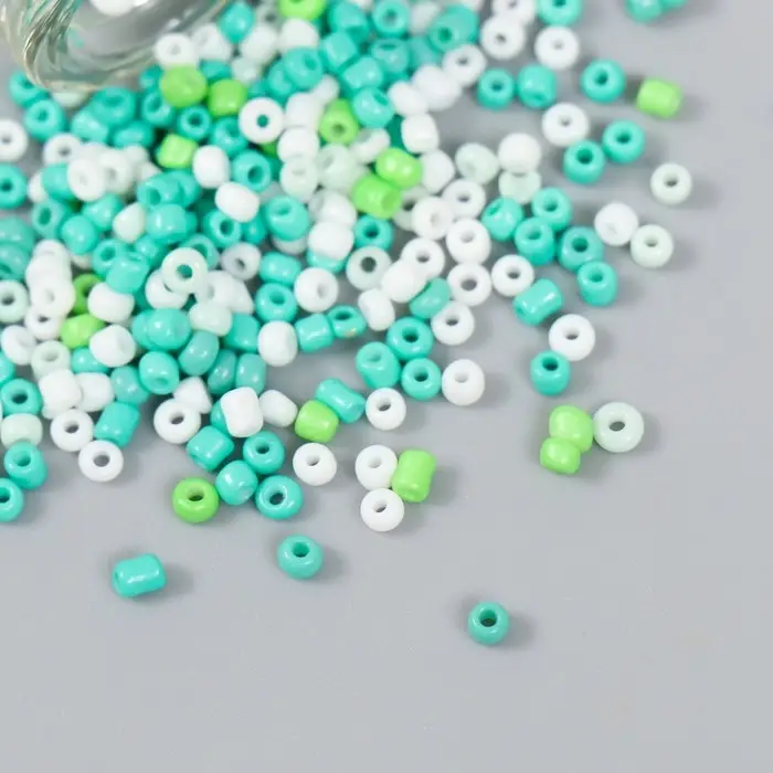 Бисер 12/0 в бутылочке "Молодая зелень" 20 гр 6х2х2 см