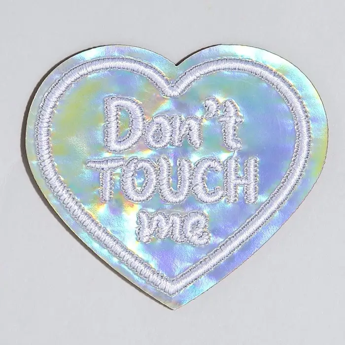Термонаклейка на одежду «Dont touch me», 5 х 4,3 см Термонаклейка на одежду «Dont touch me», 5 х 4,3 см