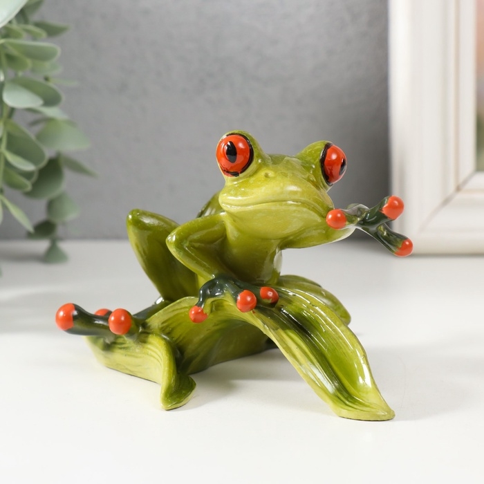 Сувенир полистоун лак Сувенир полистоун лак "Лягуха на листике" 7,5х13х10,5 см