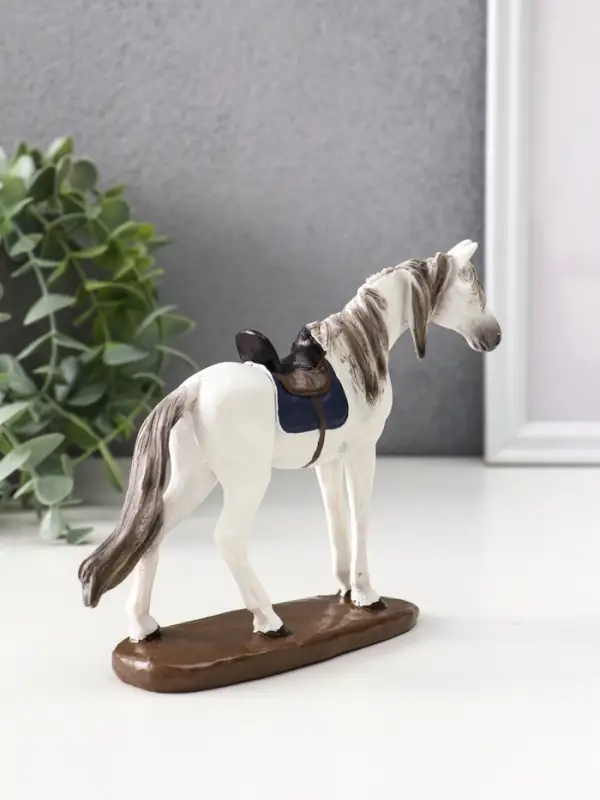 Сувенир полистоун Сувенир полистоун "Белая лошадь с седлом" 14х4х12 см