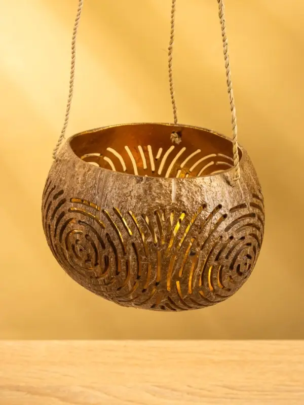 Подсвечник подвесной из кокоса, 13-17 см, коричневый Подсвечник подвесной из кокоса, 13-17 см, коричневый