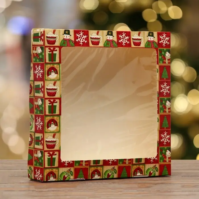 Коробка складная «Хорошего праздника», 20×20×4 с окном Коробка складная «Хорошего праздника», 20×20×4 с окном