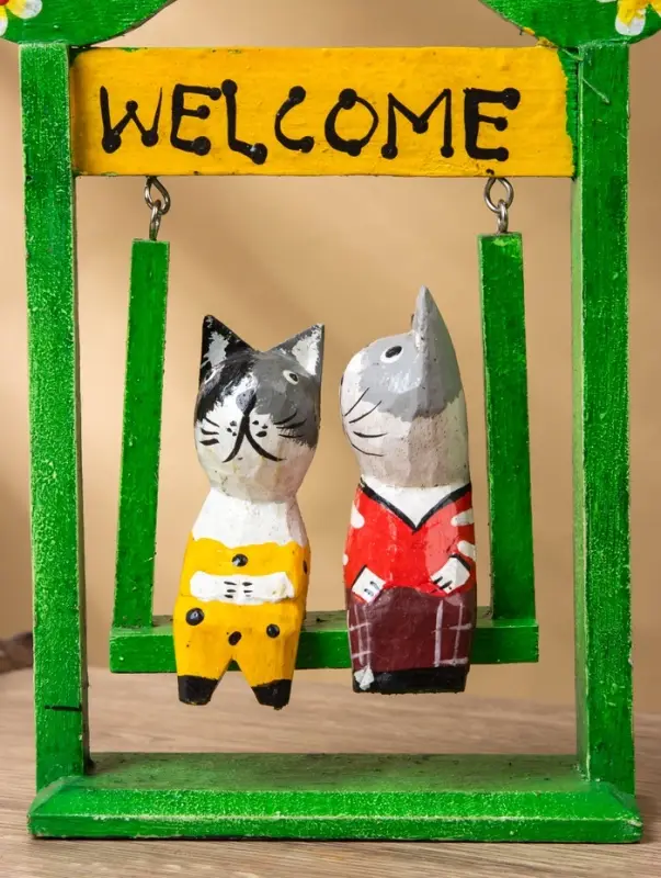 Сувенир интерьерный Сувенир интерьерный "Кошечки на качелях" 15х7х25 см, дерево, цв. зелёный