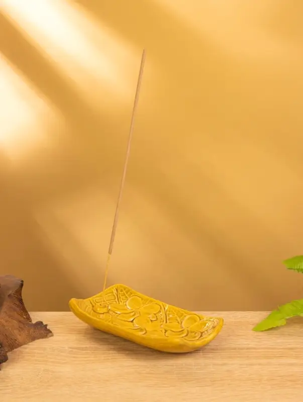 Подставка под благовония «Цветы», 14×8×2.5 см, керамика, МИКС Подставка под благовония «Цветы», 14×8×2.5 см, керамика, МИКС