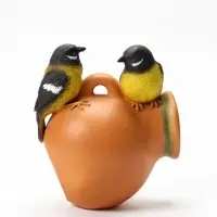 Садовая фигура - кормушка из полистоуна &laquo;Кувшин с птичками&raquo;, подвесная, 18&times;15&times;21 см, МИКС