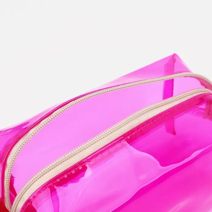 Косметичка на молнии, цвет малиновый
