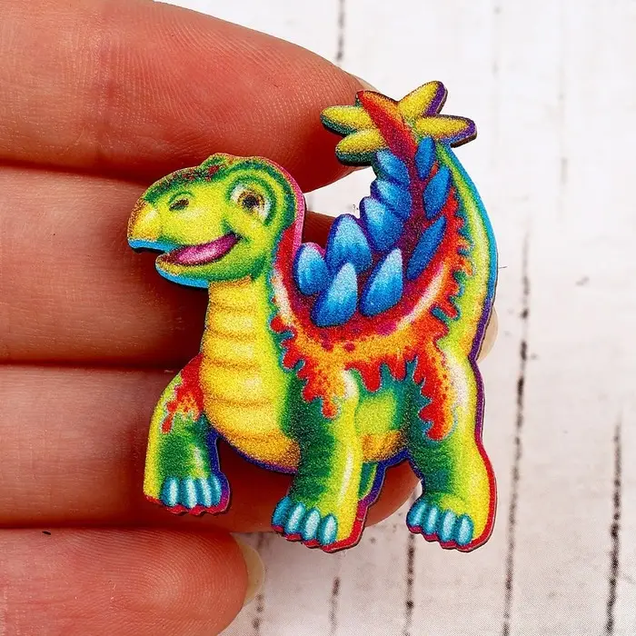 Деревянный значок «Стегозавр» Деревянный значок «Стегозавр»